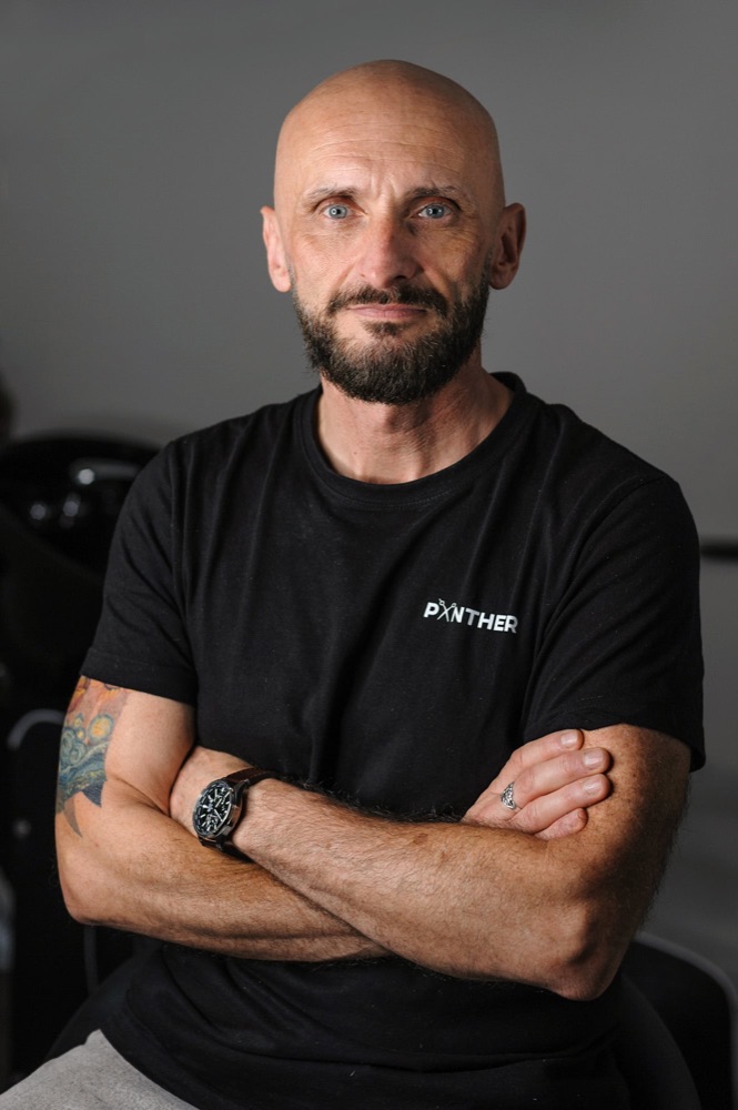 Radovan — barber, Panther holičstvo